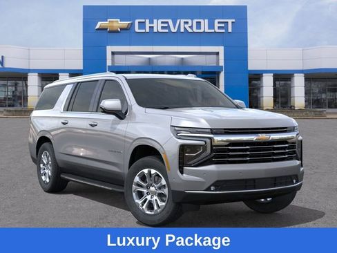 New 2026 Chevrolet Suburban LT w/ Comfort Package AWD/4WD image 8