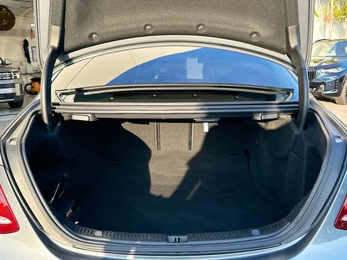 Used 2017 Mercedes-Benz E 300 E 300 image 28