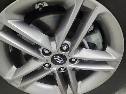 Used 2018 Hyundai Santa Fe Sport image 31