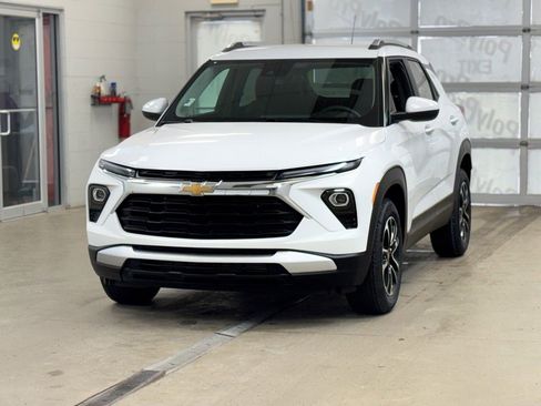 New 2026 Chevrolet TrailBlazer LT FWD image 3