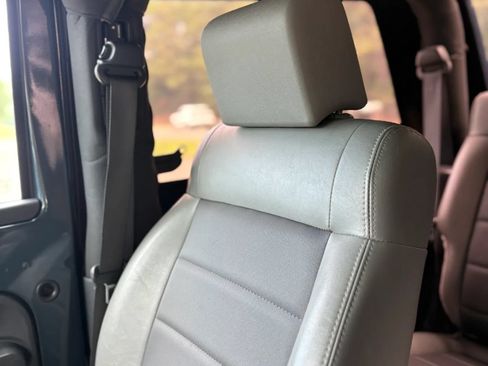 Used 2008 Jeep Wrangler X AWD/4WD image 25