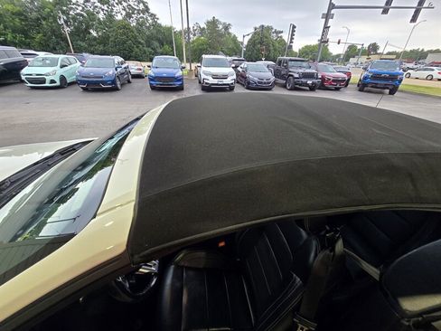 Used 2020 Ford Mustang Premium w/ Equipment Group 201A RWD image 25
