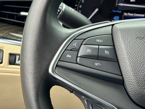 Used 2017 Cadillac XT5 FWD w/ LPO, Wheel Lock Package image 7