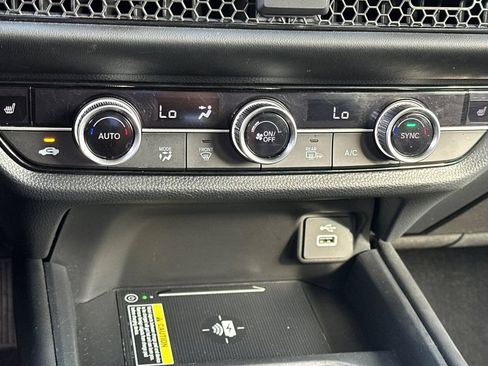 Certified 2024 Honda HR-V EX-L image 22