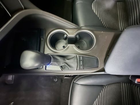 Used 2023 Toyota Camry SE image 21