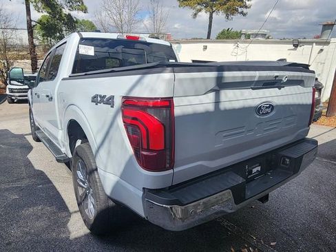 Used 2025 Ford F150 Lariat w/ Equipment Group 501A Mid image 8