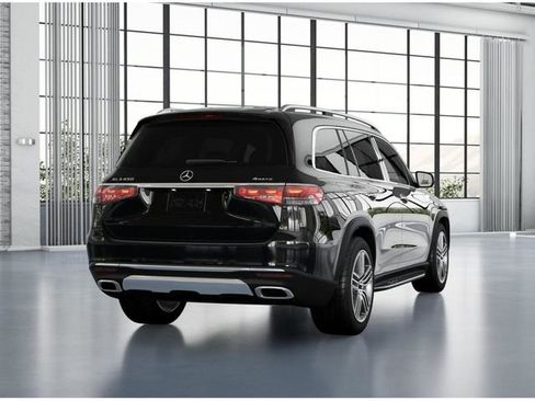 Certified 2026 Mercedes-Benz GLS 450 4MATIC image 23