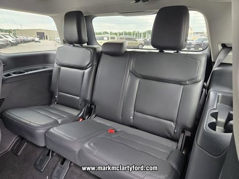 New 2026 Ford Expedition Active RWD image 10