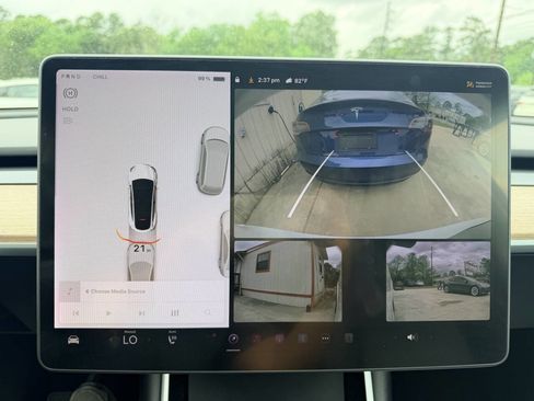 Used 2021 Tesla Model Y Long Range image 36