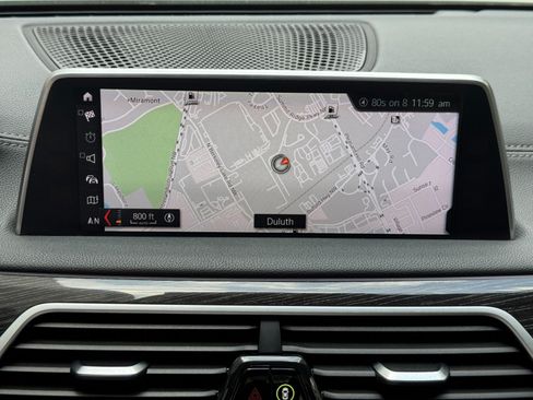 Used 2019 BMW 740i RWD image 25
