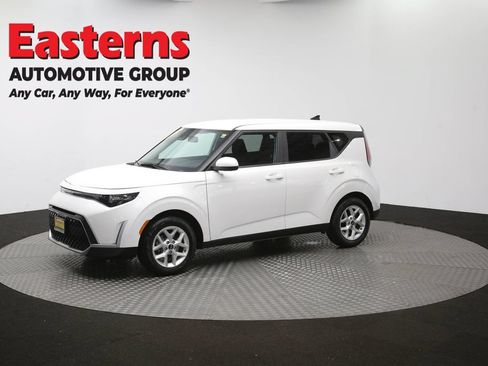 Used 2024 Kia Soul LX w/ Option Group 015 FWD image 56