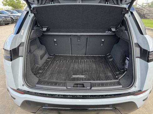 Used 2025 Land Rover Range Rover Evoque S image 27