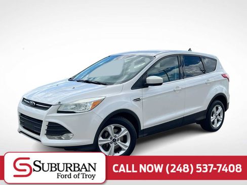 Used 2016 Ford Escape SE FWD image 1
