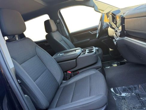Used 2024 GMC Sierra 1500 Elevation image 15