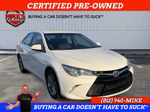 Used 2017 Toyota Camry SE image 10