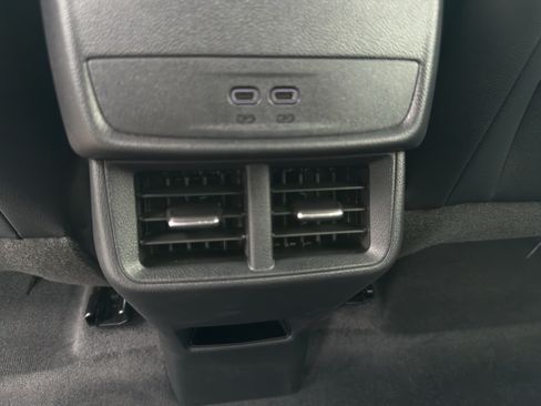 New 2027 Chevrolet Equinox LT w/ Convenience Package II AWD/4WD image 36
