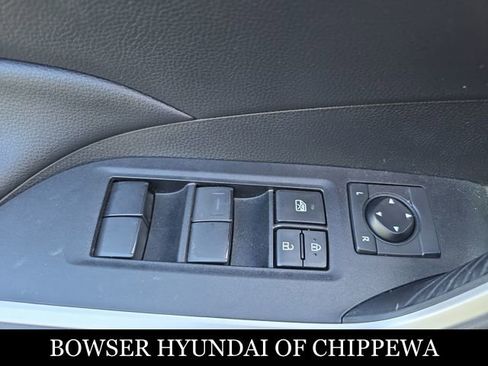 Used 2021 Toyota RAV4 XLE image 12