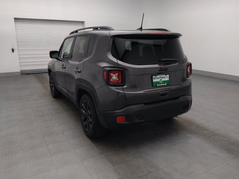 Used 2018 Jeep Renegade Altitude FWD image 5