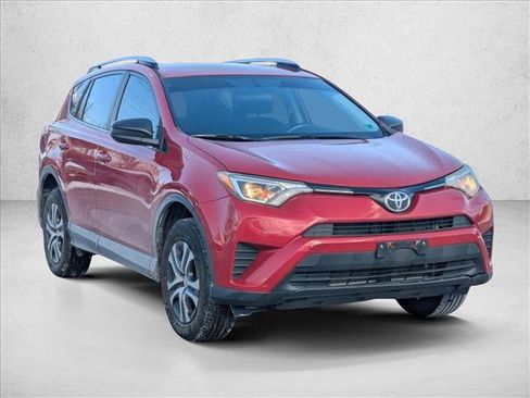 Used 2016 Toyota RAV4 LE image 3