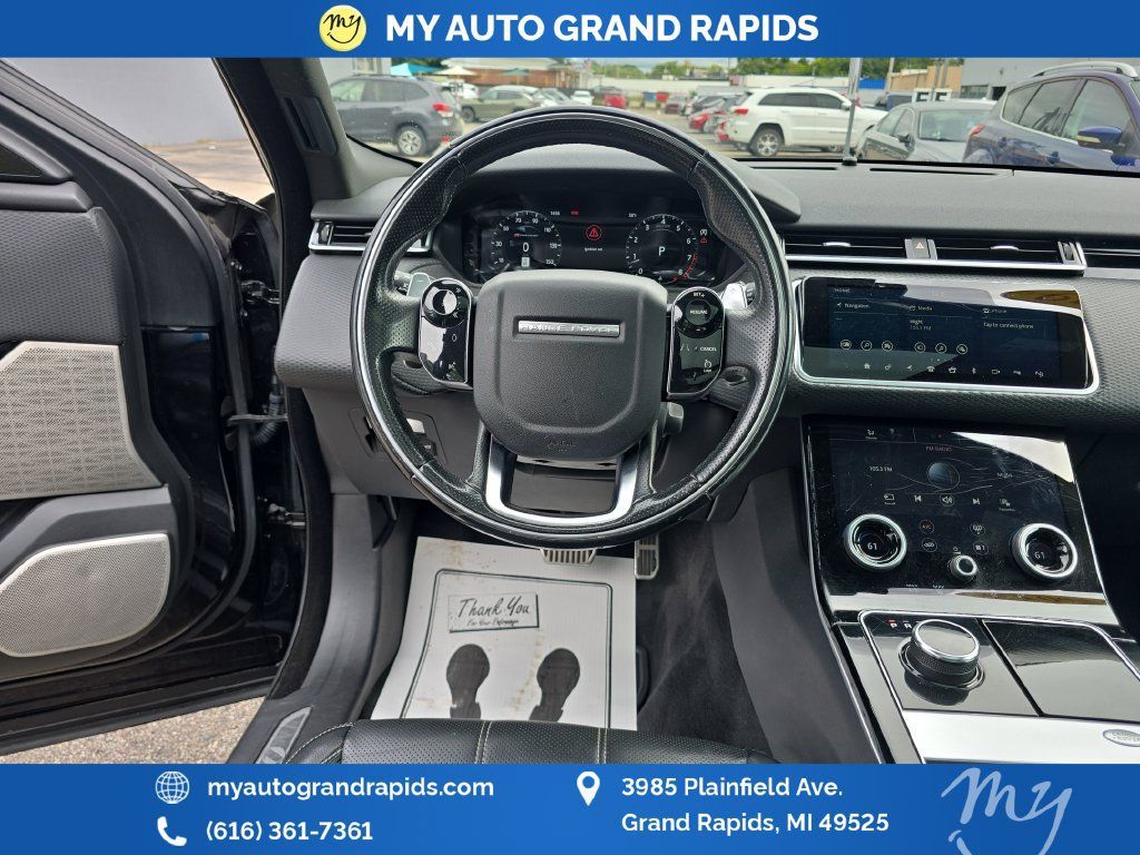 Used 2019 Land Rover Range Rover Velar R-Dynamic SE AWD/4WD image 13