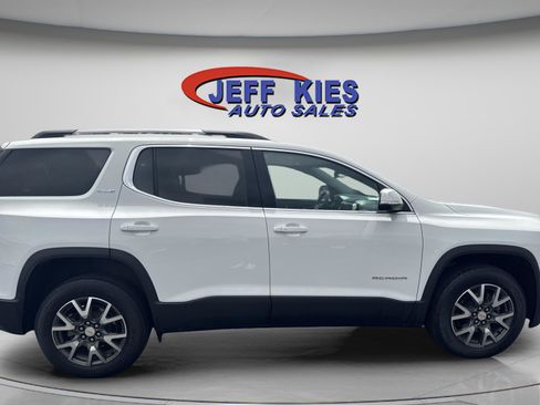 Used 2023 GMC Acadia SLE w/ Driver Convenience Package AWD/4WD image 4