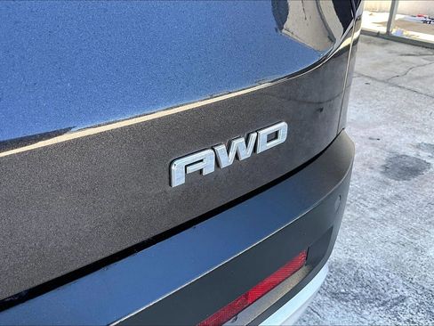 Used 2019 GMC Acadia SLE w/ Driver Alert Package I AWD/4WD image 21