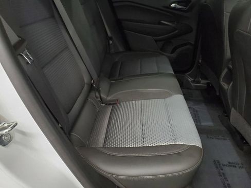 Used 2024 Chevrolet Trax LT w/ Driver Confidence Package image 21