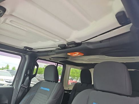 Used 2021 Jeep Wrangler Unlimited Sport AWD/4WD image 16