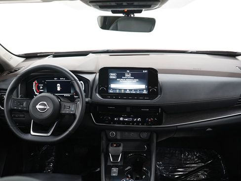 Used 2023 Nissan Rogue Platinum w/ Platinum Premium Package AWD/4WD image 14