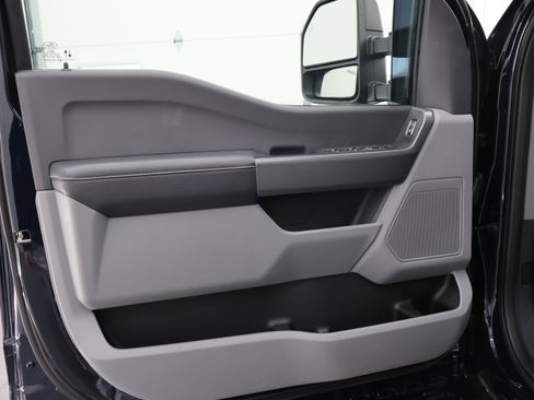 Used 2023 Ford F350 XLT w/ 360-Degree Camera Package image 44