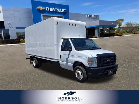 Used 2024 Ford E-450 and Econoline 450 Super Duty RWD image 1