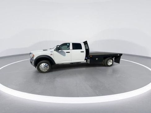 New 2024 RAM 5500 Tradesman w/ Chrome Appearance Group AWD/4WD image 4