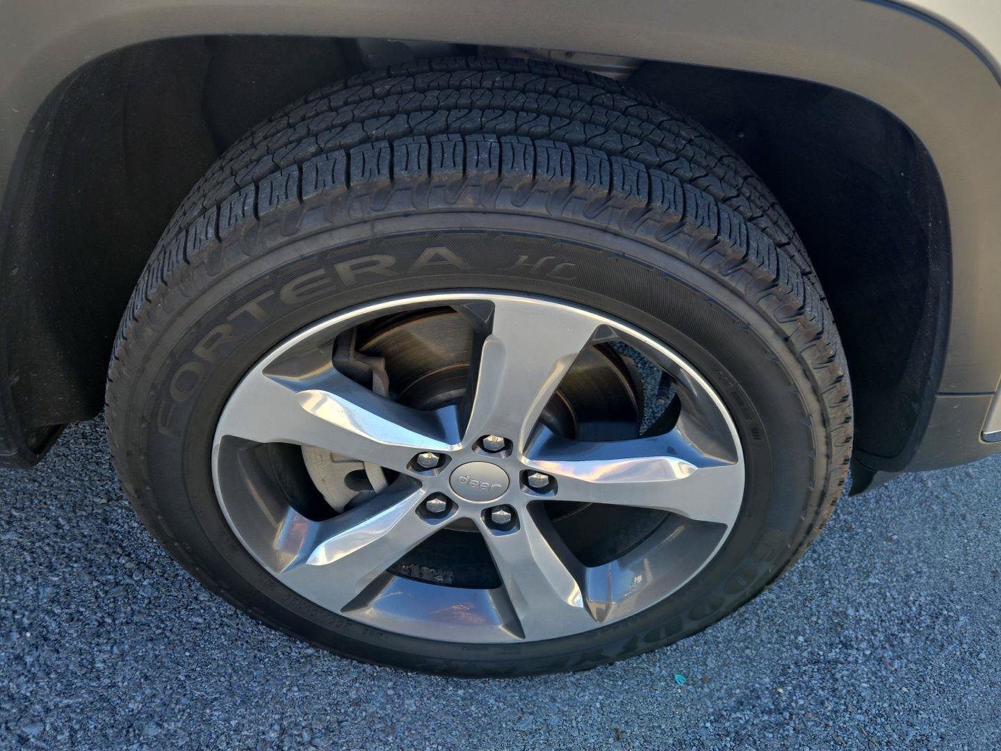 Used 2021 Jeep Grand Cherokee L Limited AWD/4WD image 9