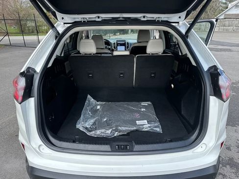 Certified 2022 Ford Edge Titanium AWD/4WD image 24