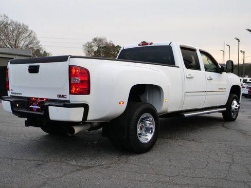 Used 2011 GMC Sierra 3500 Denali image 19