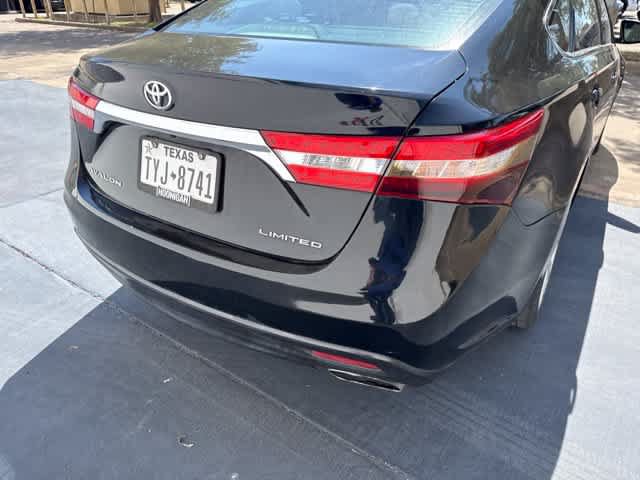Used 2015 Toyota Avalon Limited FWD image 3