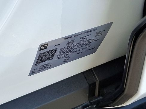 New 2026 Chevrolet Suburban LS w/ LPO, Dark Essentials Package image 10