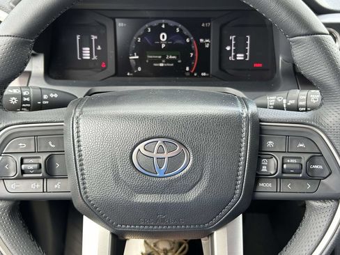 New 2026 Toyota 4Runner SR5 AWD/4WD image 28