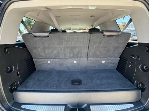 Used 2018 GMC Yukon Denali AWD/4WD image 12