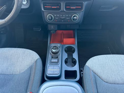 Used 2022 Ford Maverick XLT w/ XLT Luxury Package image 9