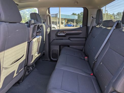 Used 2023 Chevrolet Silverado 1500 LT image 13