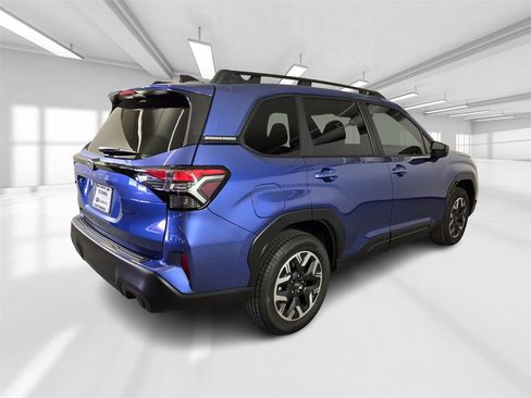 New 2026 Subaru Forester Premium image 4