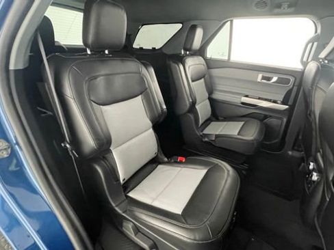 Used 2022 Ford Explorer XLT w/ Equipment Group 202A image 48