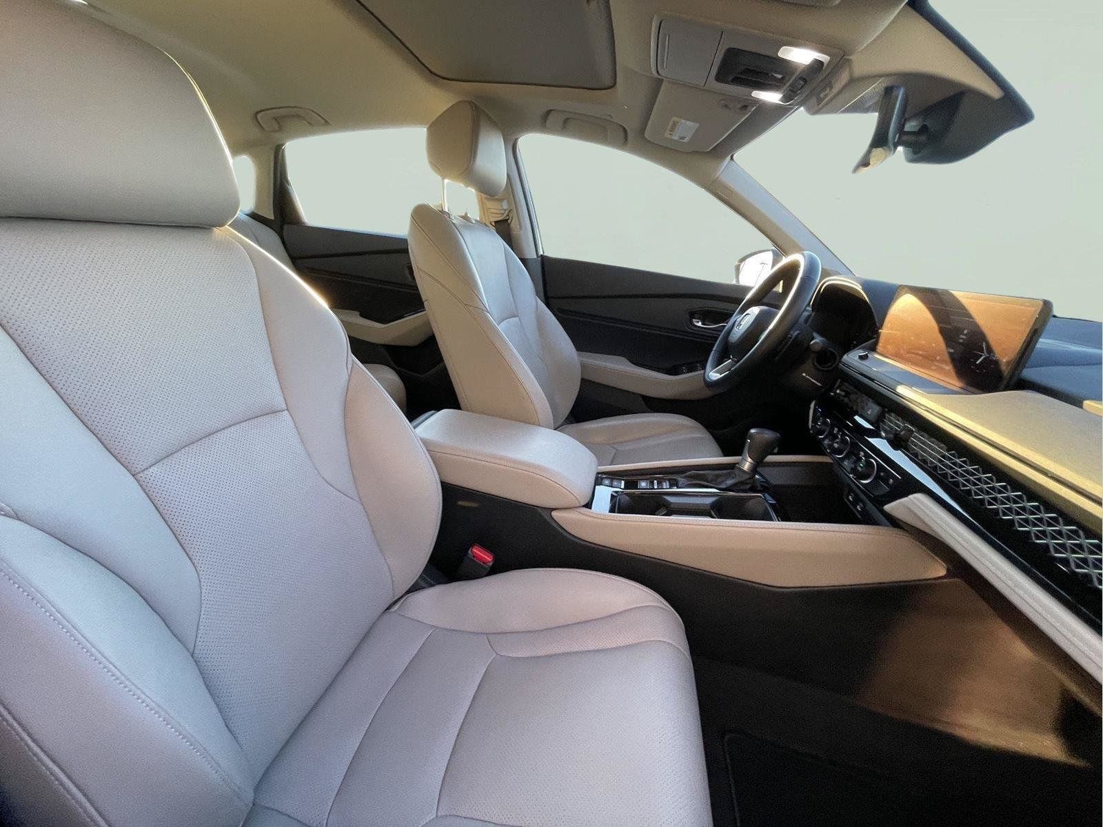 Used 2023 Honda Accord Touring image 24