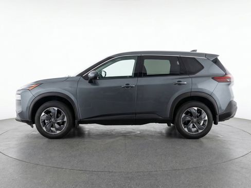 Used 2025 Nissan Rogue SV FWD image 5