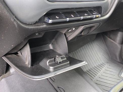 Used 2018 Chevrolet Silverado 1500 LT w/ All Star Edition RWD image 20