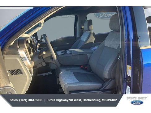 New 2026 Ford F250 XLT w/ XLT Premium Package AWD/4WD image 19
