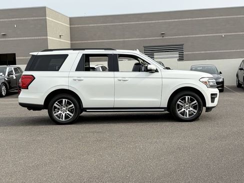 Used 2023 Ford Expedition XLT RWD image 28