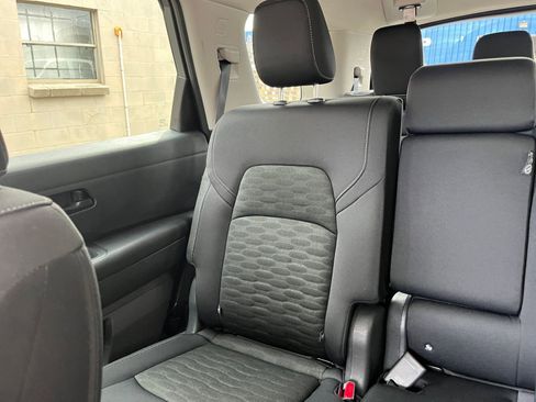 Used 2025 Nissan Pathfinder SV image 42