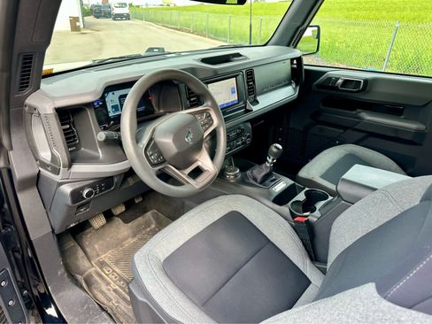Used 2023 Ford Bronco 2-Door AWD/4WD image 14